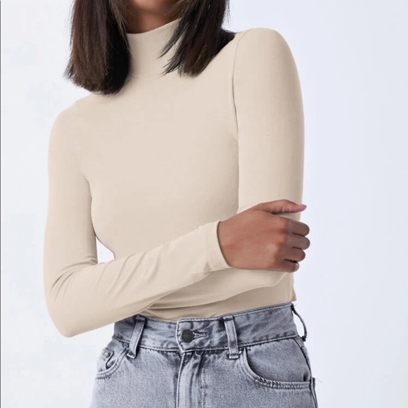 5 colors available— Basic mock Neck stretchy Fitted long sleeves top - Picture 6 of 14